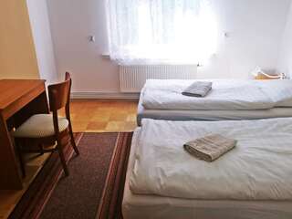 Проживание в семье Villa Centrum Młodości Августов Шале с двумя спальнями-8